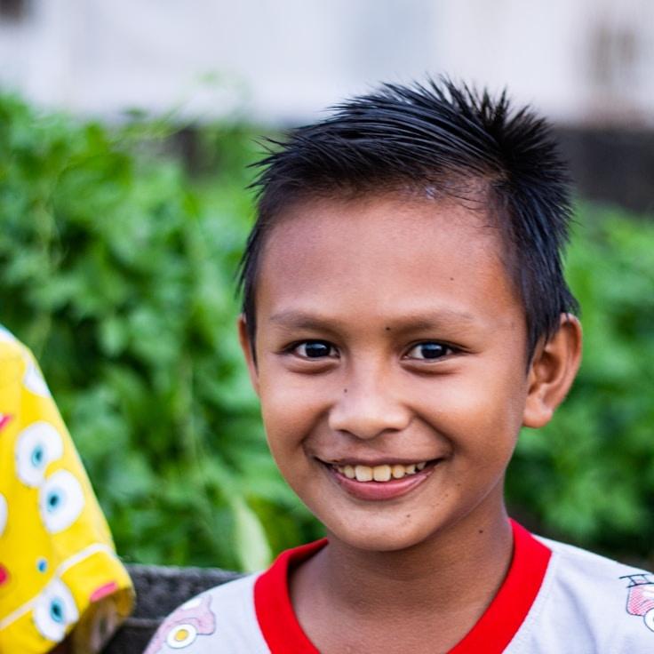 Kaveri Mehta, Lead Design Curator at LineNicheStudio, reviewing corporate floral arrangements